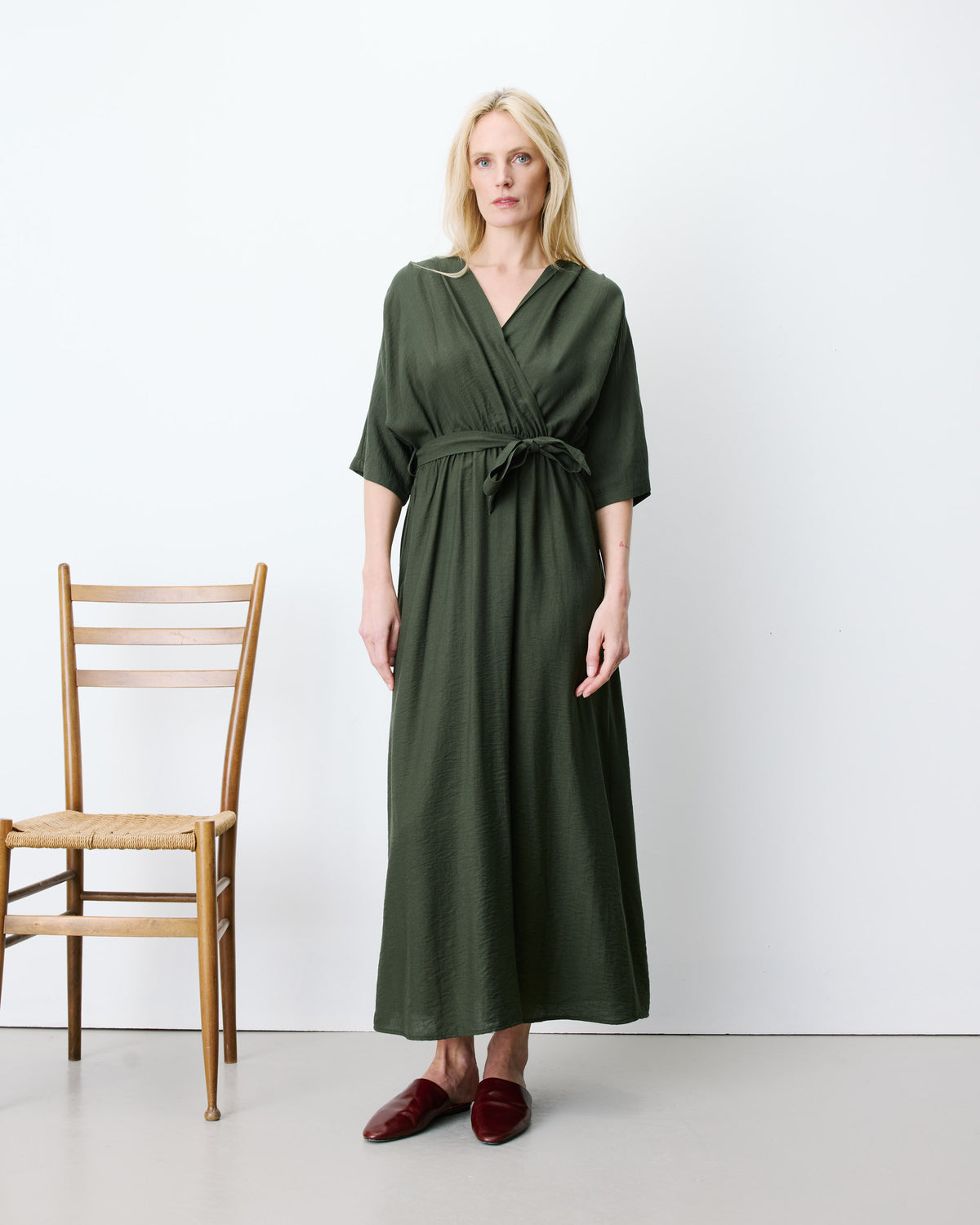 Flared maxi V-neck wrap dress kaki Amelia
