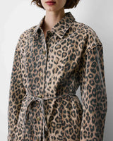 Robe chemise courte en denim à motif leo Alizee