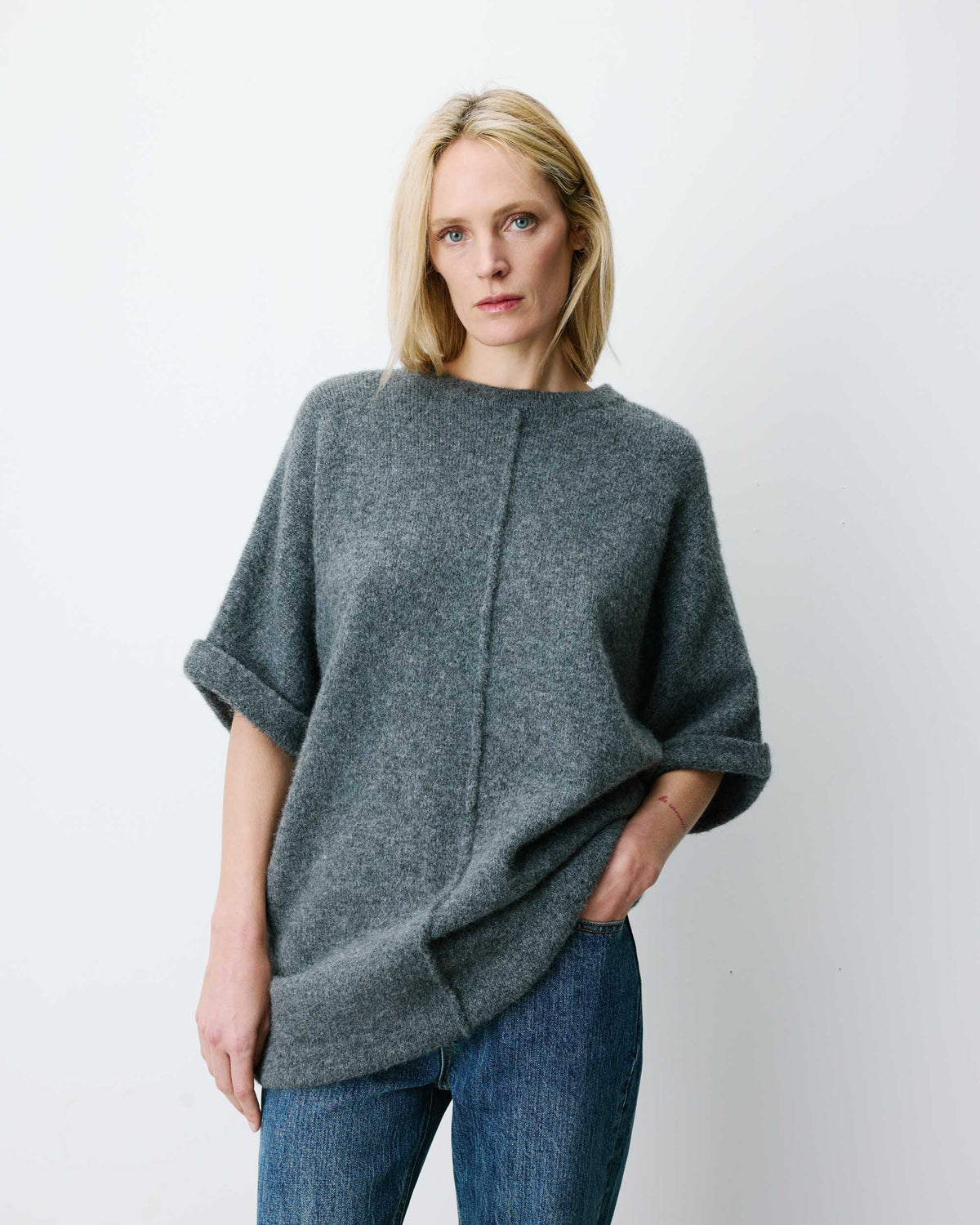 Short knit dress with kimono sleeves anthracite Alinae