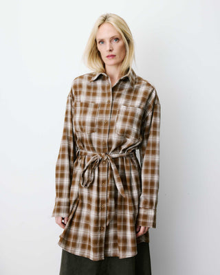 Robe chemise courte à carreaux ceinturée coffee Amaya
