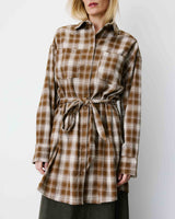 Robe chemise courte à carreaux ceinturée coffee Amaya