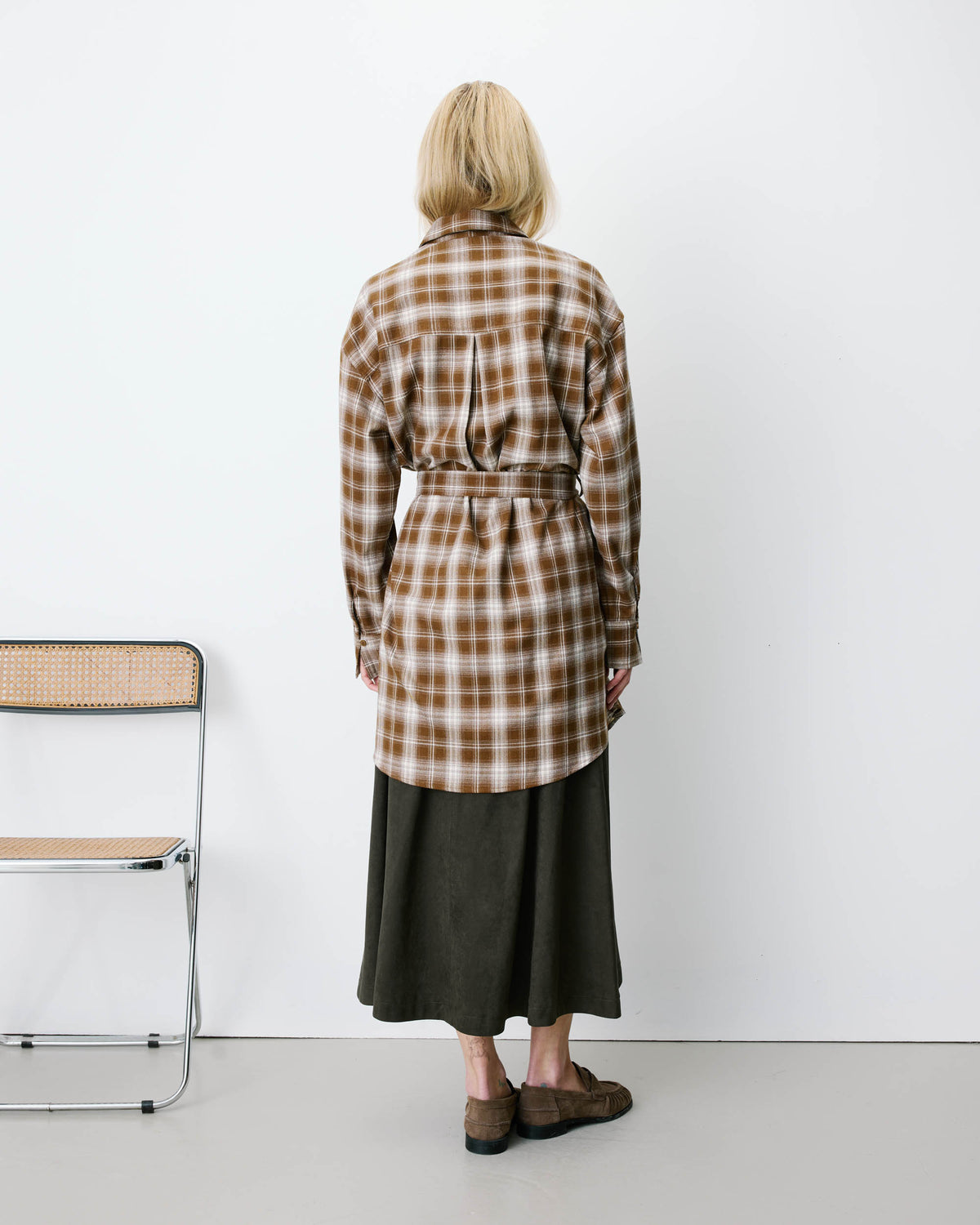 Robe chemise courte à carreaux ceinturée coffee Amaya