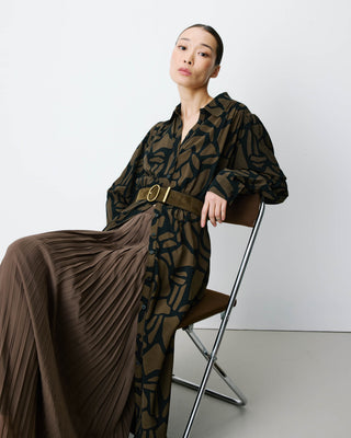 Robe chemise longue ceinturée à motif kaki Aveline