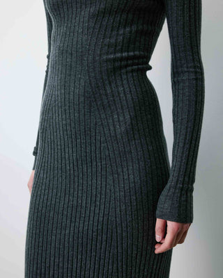 Robe pull longue col montant anthracite Alexandra