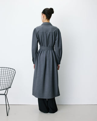 Robe chemise longue cintrée à la taille anthracite Arella