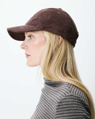 Casquette en velours côtelé logo chocolat Alona