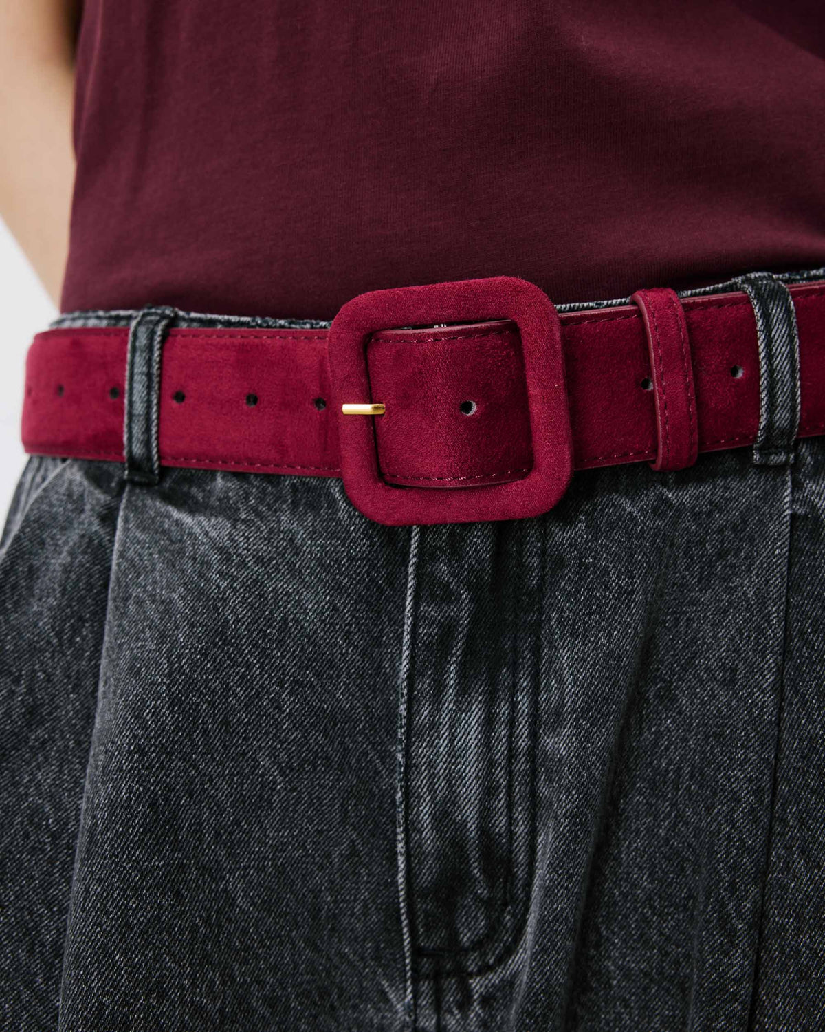Ceinture en suédine boucle carrée assortie cherry Alvaro