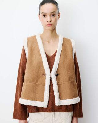 Sleeveless faux-shearling vest coffee Anya