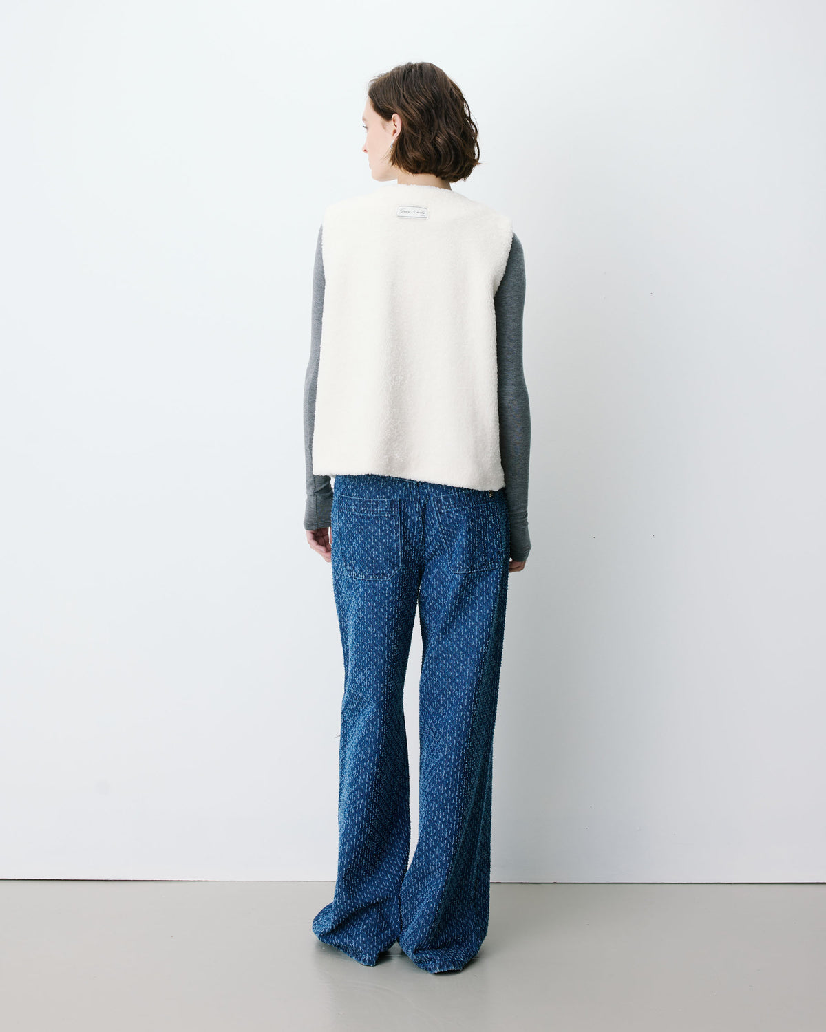 Sleeveless faux-shearling vest ecru Avery