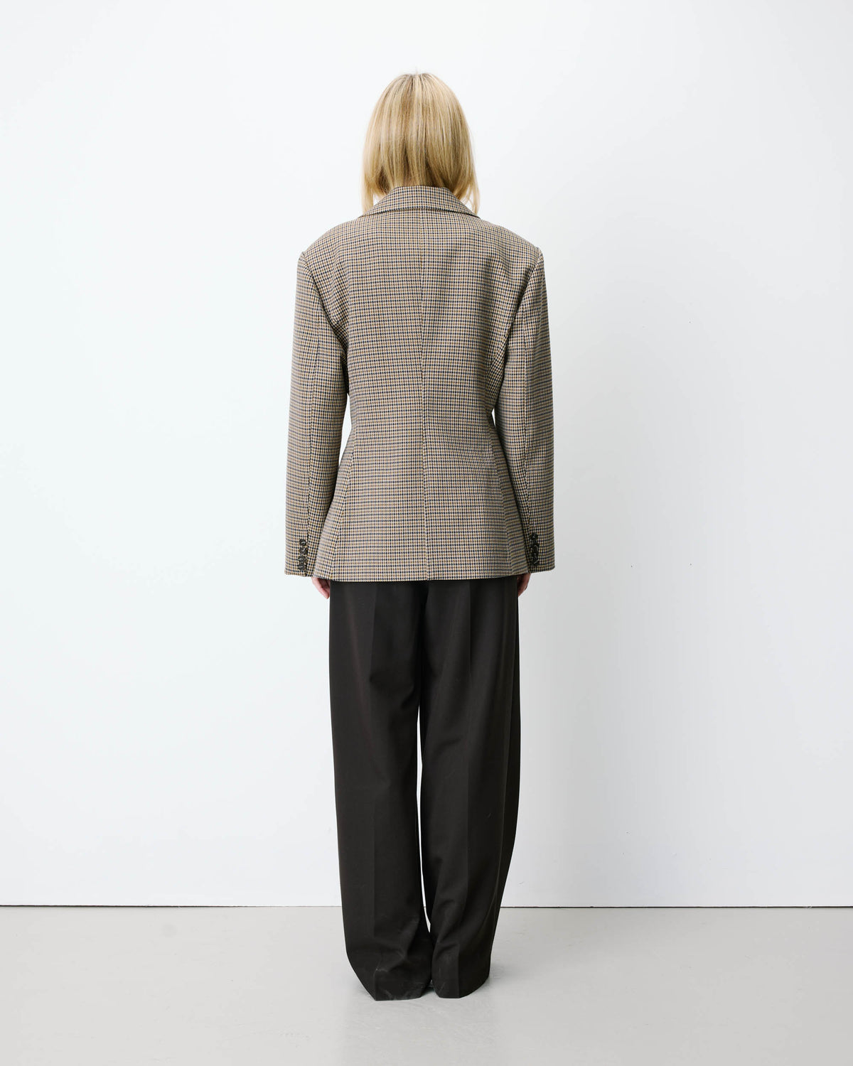 Blazer cintré croisé pied-de-poule beige Almond
