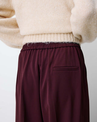Pantalon fluide jambe large taille mi-haute aubergine Noblesse