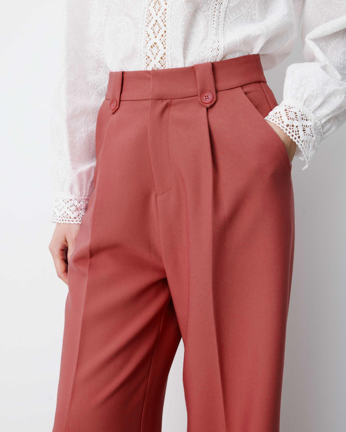 Pantalon tailleur large à plis blush Nilay