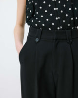 Pantalon tailleur large à plis noir Nilay