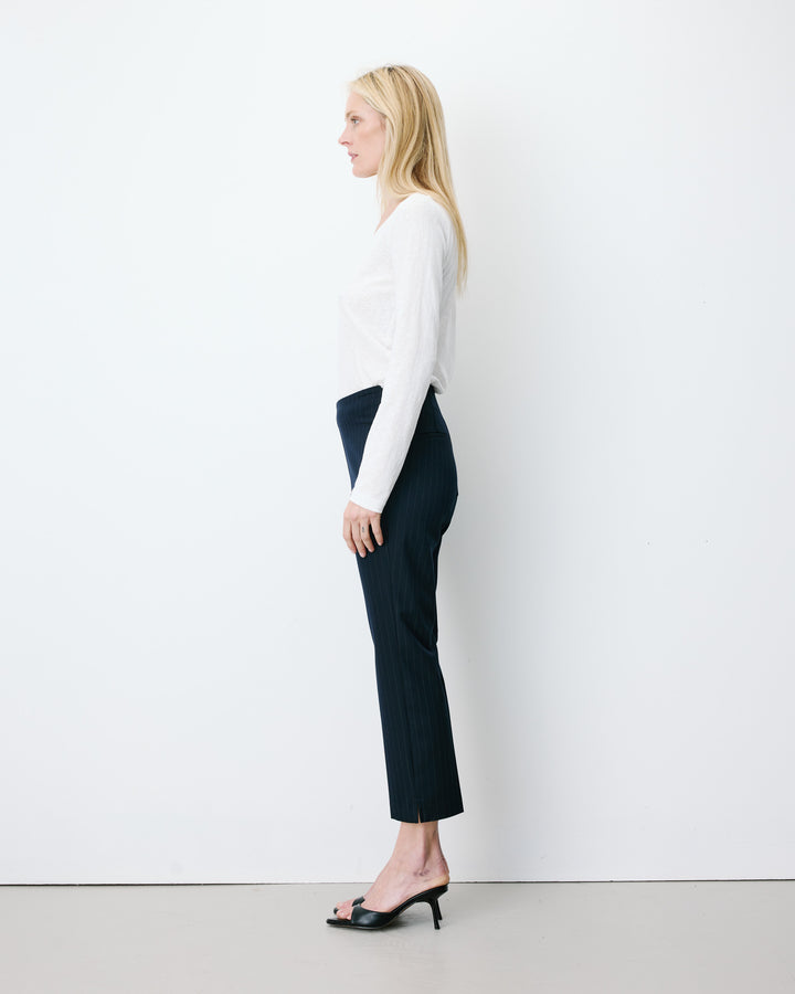 Pantalon capri ajusté à rayures marine Adrian