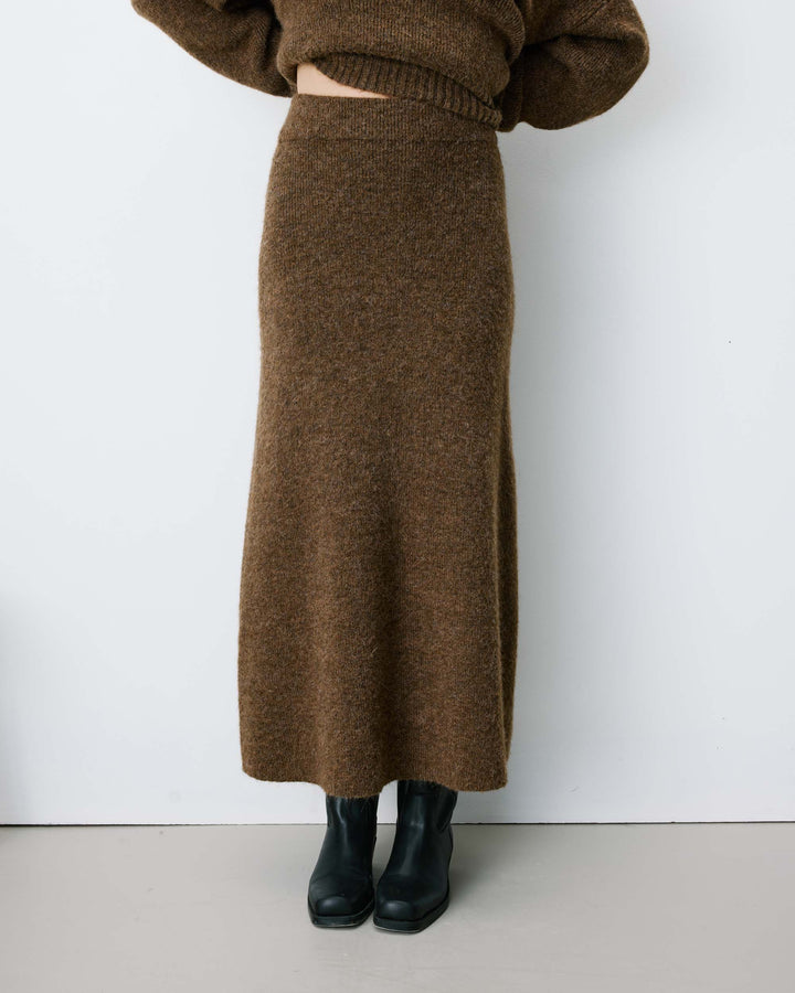 Flared maxi knit skirt chocolat Aluna