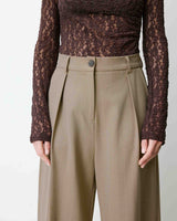 Pantalon tailleur court large à plis beige Atlantis