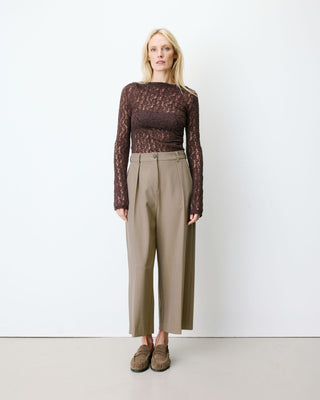 Pantalon tailleur court large à plis beige Atlantis