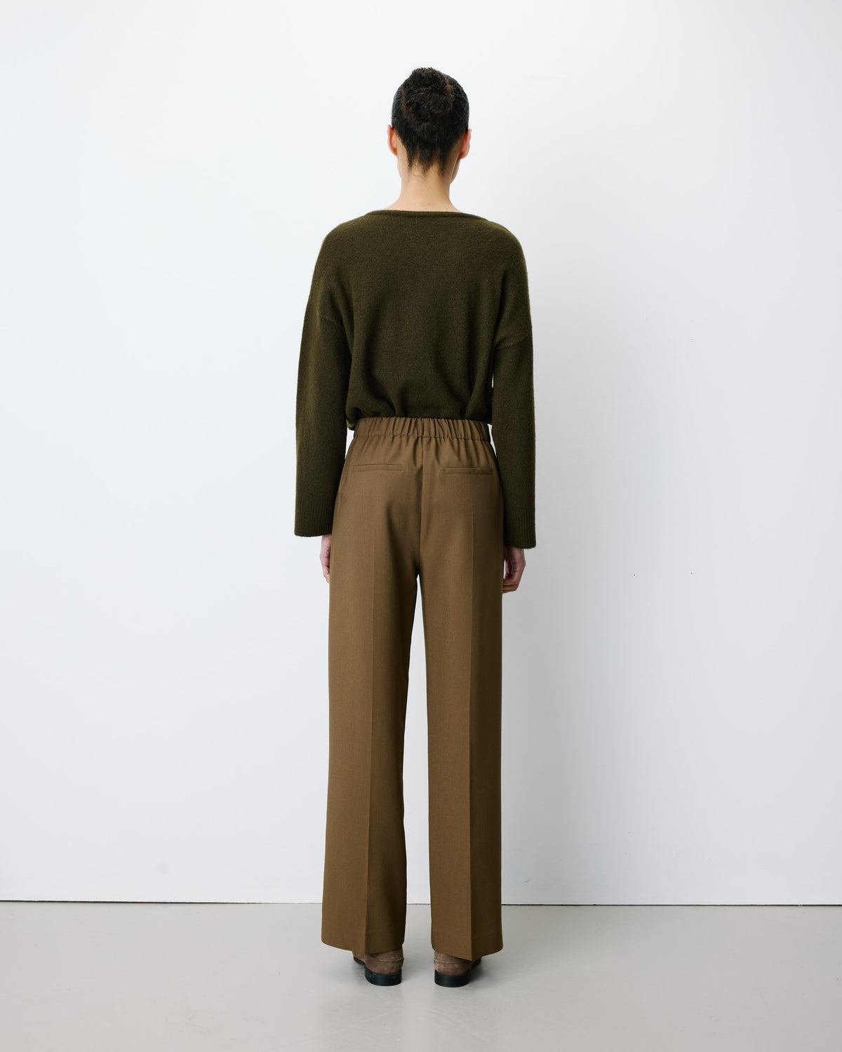 Pantalon tailleur large taille haute kaki Alexander