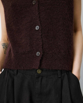 Cardigan sans manches boutonné col V chocolat Nars