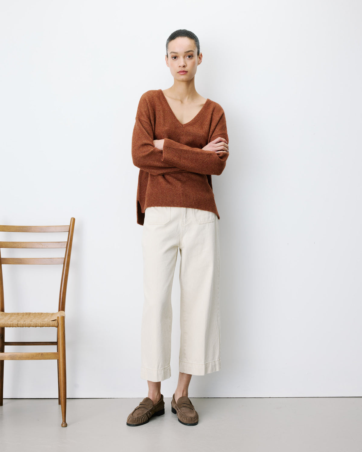 V-neck knit sweater coffee Salvador