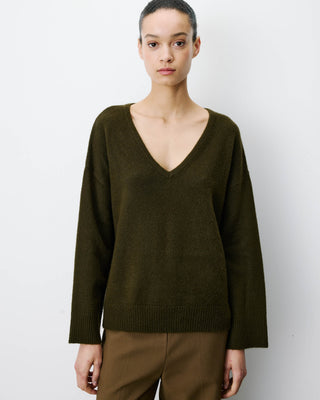 Pull ample col V en maille lurex kaki Salvador