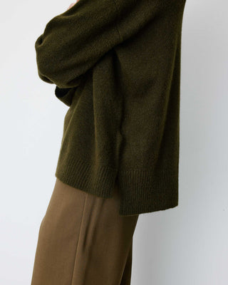 Pull ample col V en maille lurex kaki Salvador