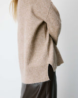 Pull ample col V en maille lurex sable Salvador