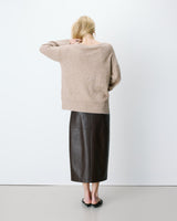 Pull ample col V en maille lurex sable Salvador