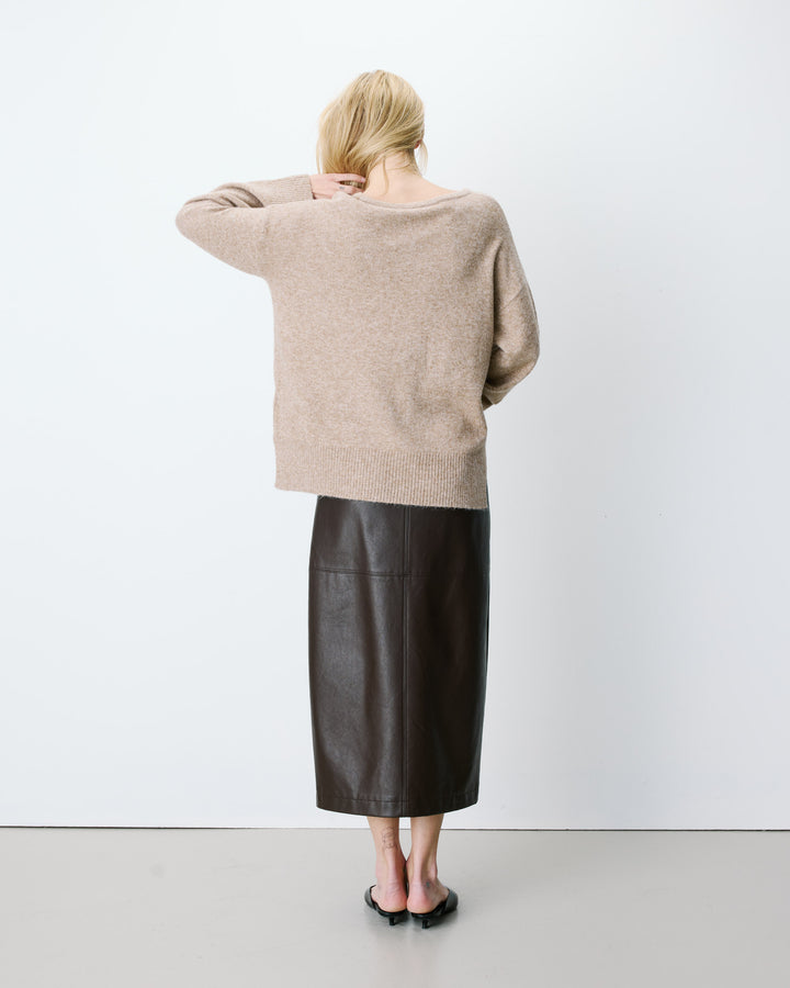 Pull ample col V en maille lurex sable Salvador