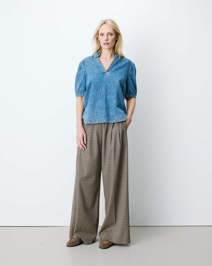 Blouse en denim col V manches bouffantes lightblue Amande