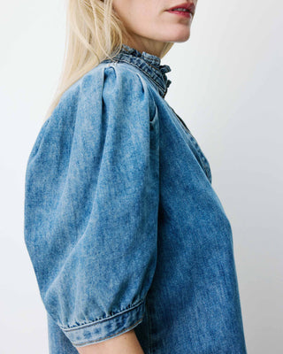 Blouse en denim col V manches bouffantes lightblue Amande