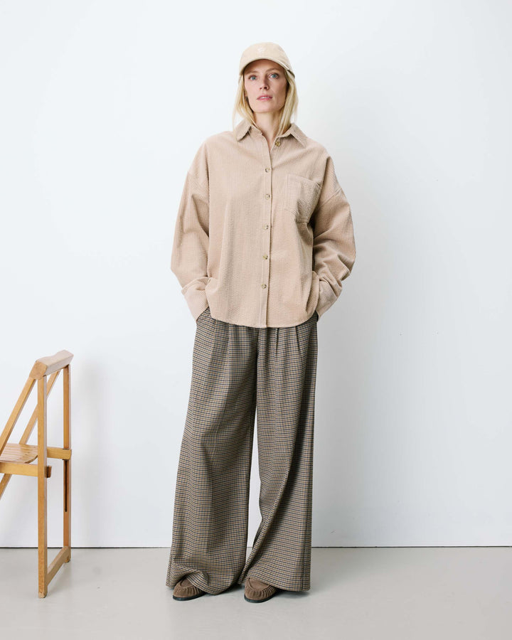 Chemise oversize en velours côtelé beige Ange