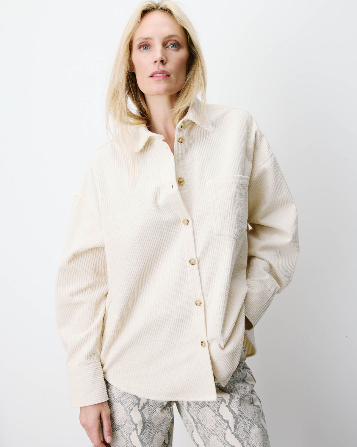 Relaxed corduroy shirt ecru Ange