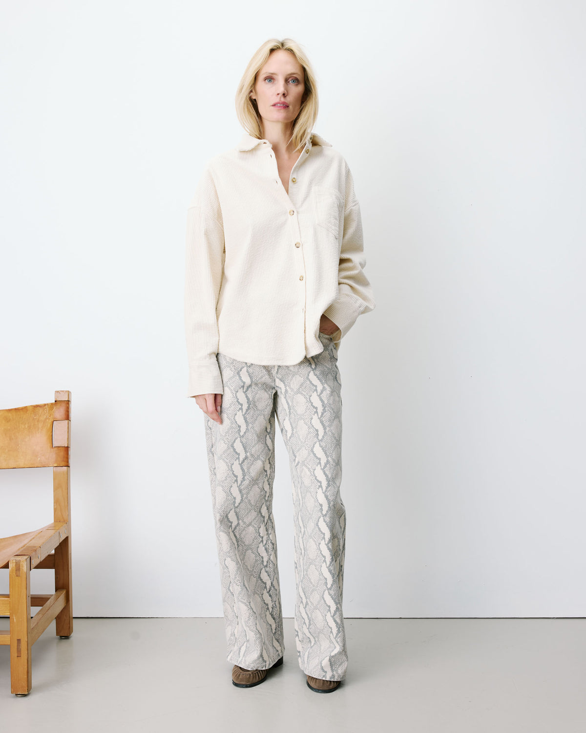 Relaxed corduroy shirt ecru Ange