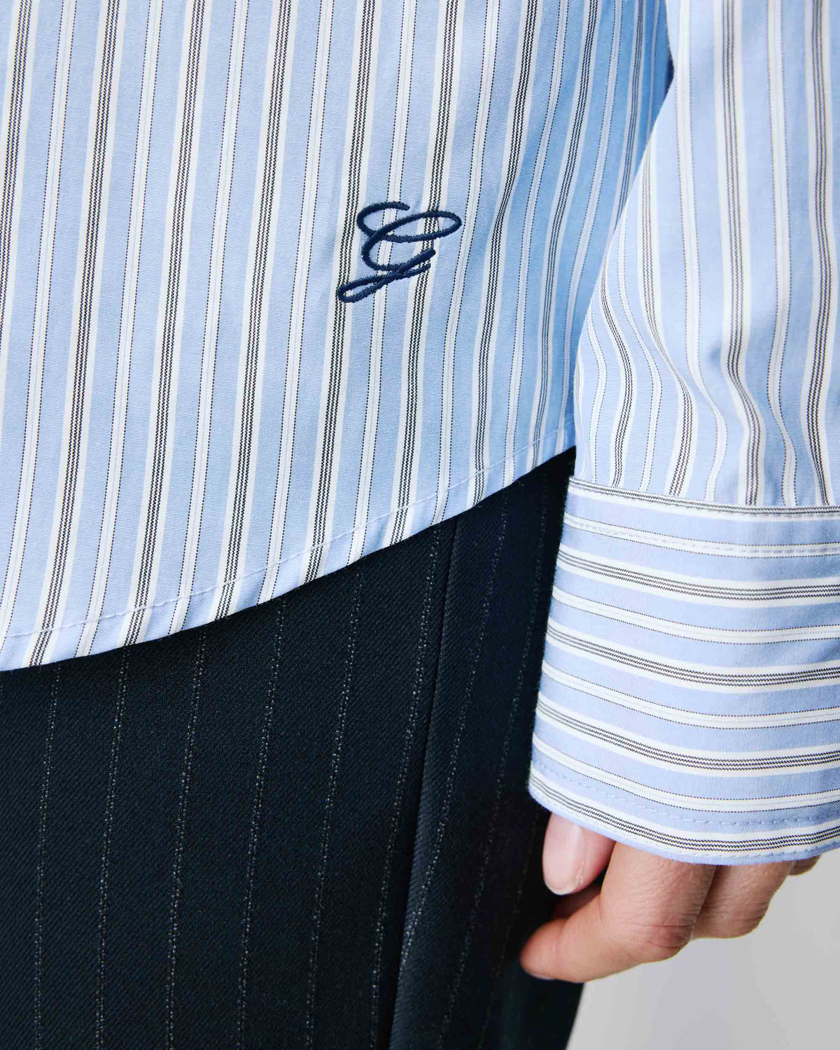 Chemise rayée oversize à cravate amovible ciel Athena