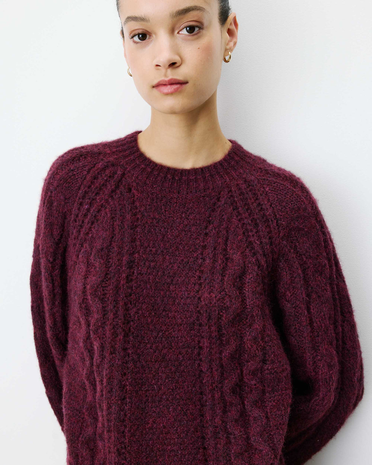 Pull torsadé ample col rond aubergine Amparo