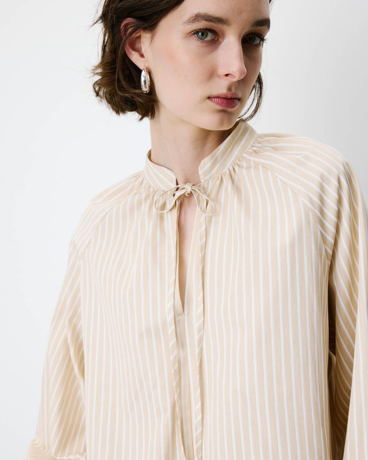 Blouse à rayures col mao à nouer beige Albane