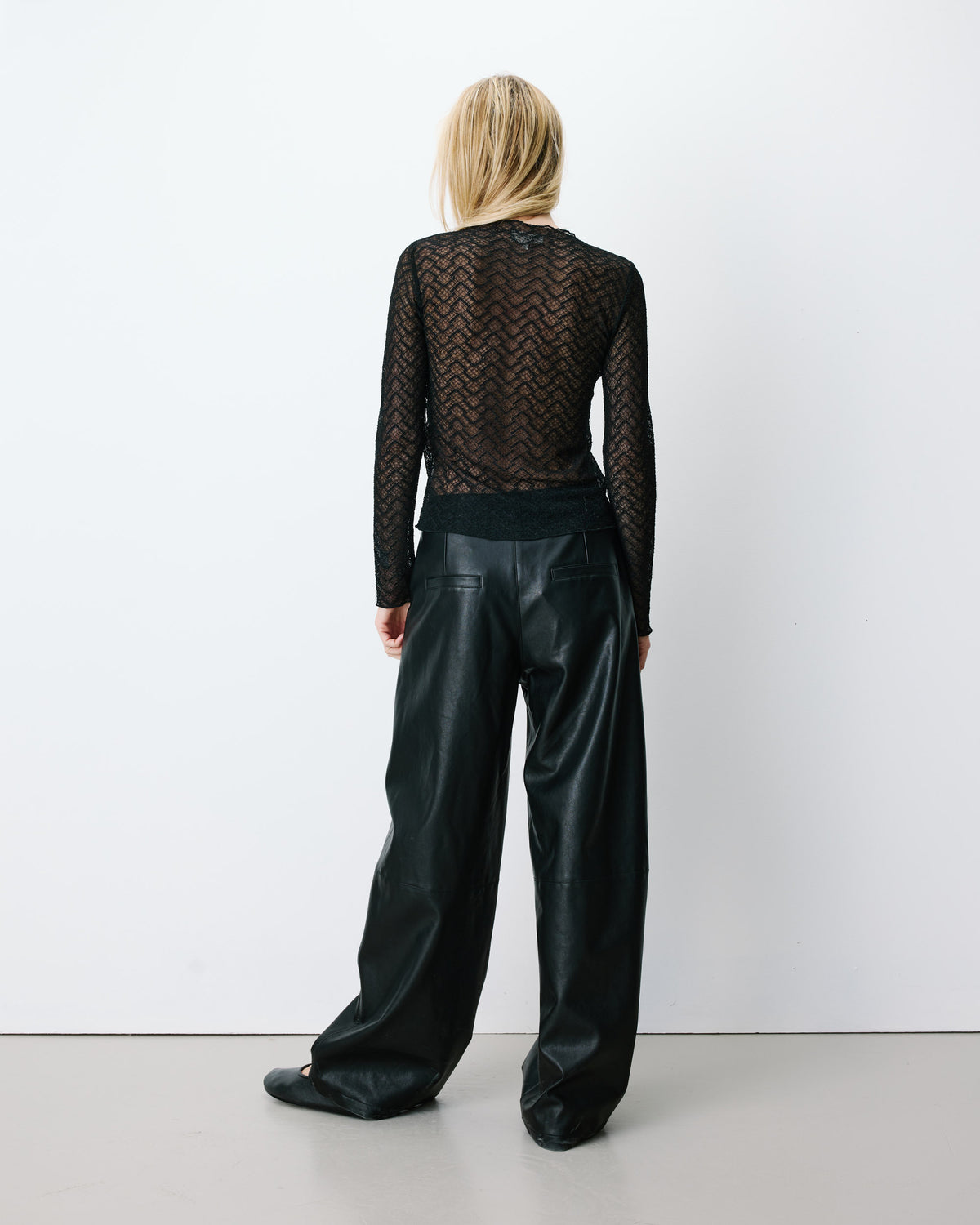 Long-sleeve lace top noir Aube