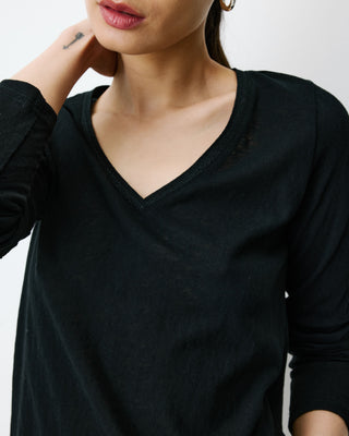 T-shirt manches longues col V noir Abricot