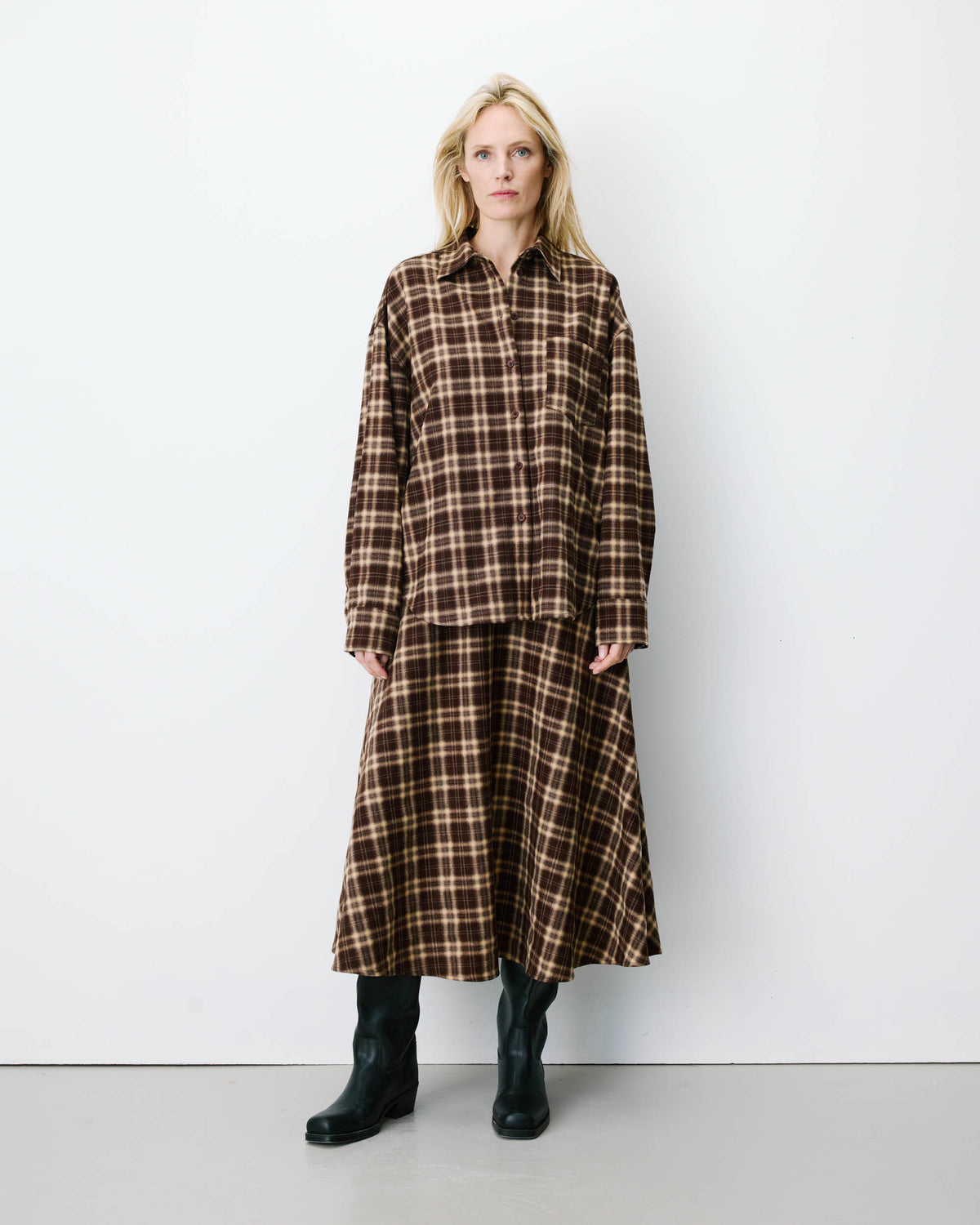 Chemise oversize dos à nouer à carreaux chocolat Arlette