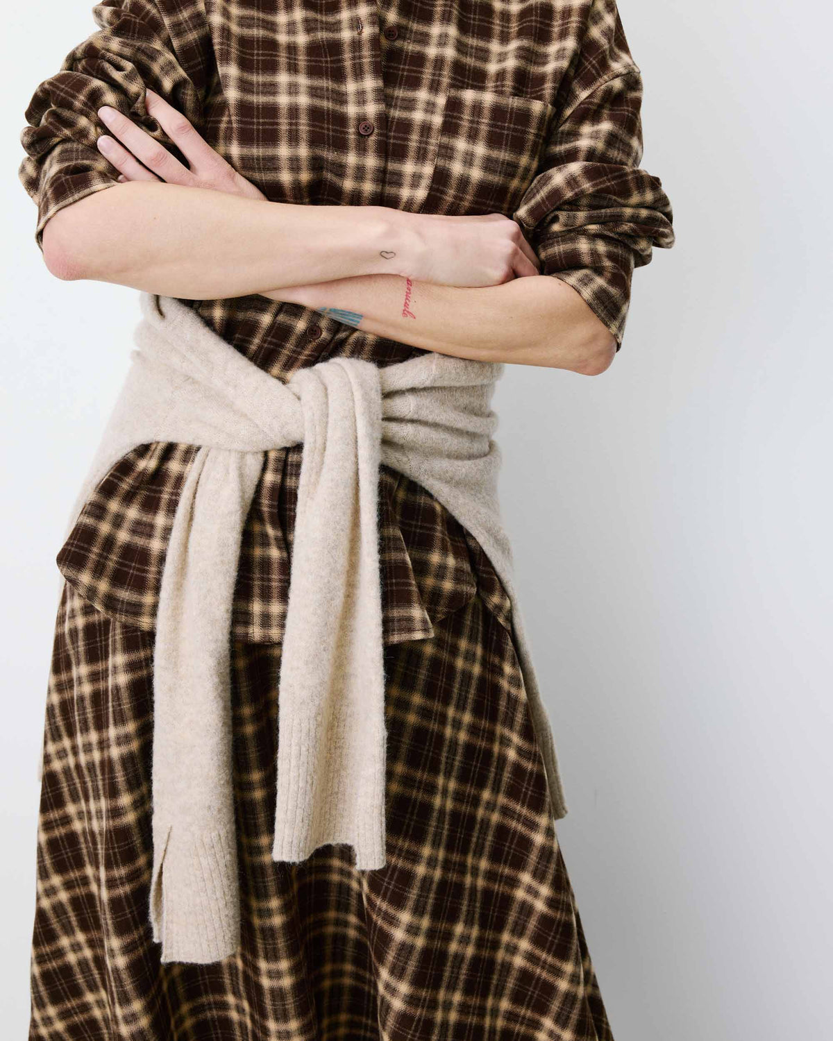 Chemise oversize dos à nouer à carreaux chocolat Arlette
