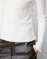 Pull ajusté en maille fine col montant ivoire Alino