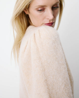 Pull en maille col rond épaules froncées beige Antoine
