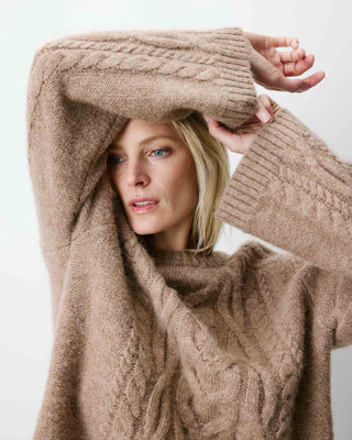 Pull torsadé à nouer au dos beige Arcelin