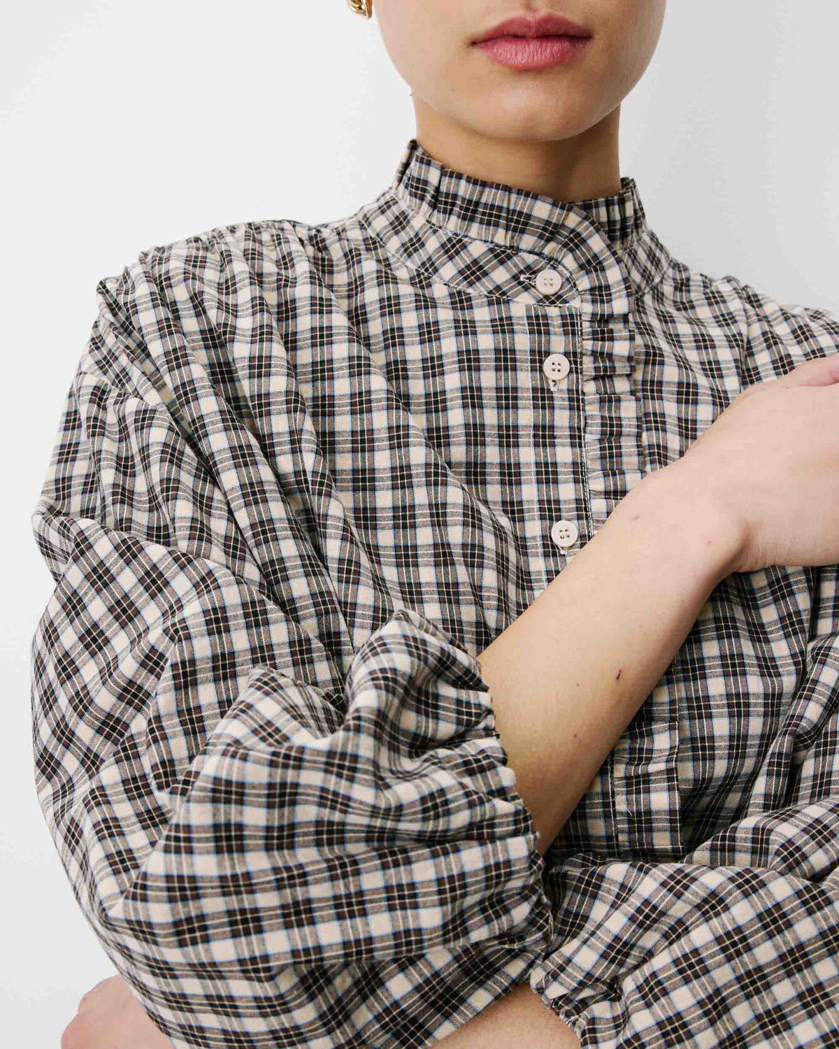 Checked blouse with puff sleeves latte Adelie