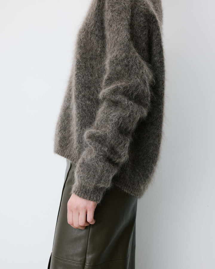Relaxed soft-touch V-neck sweater taupe Adorable