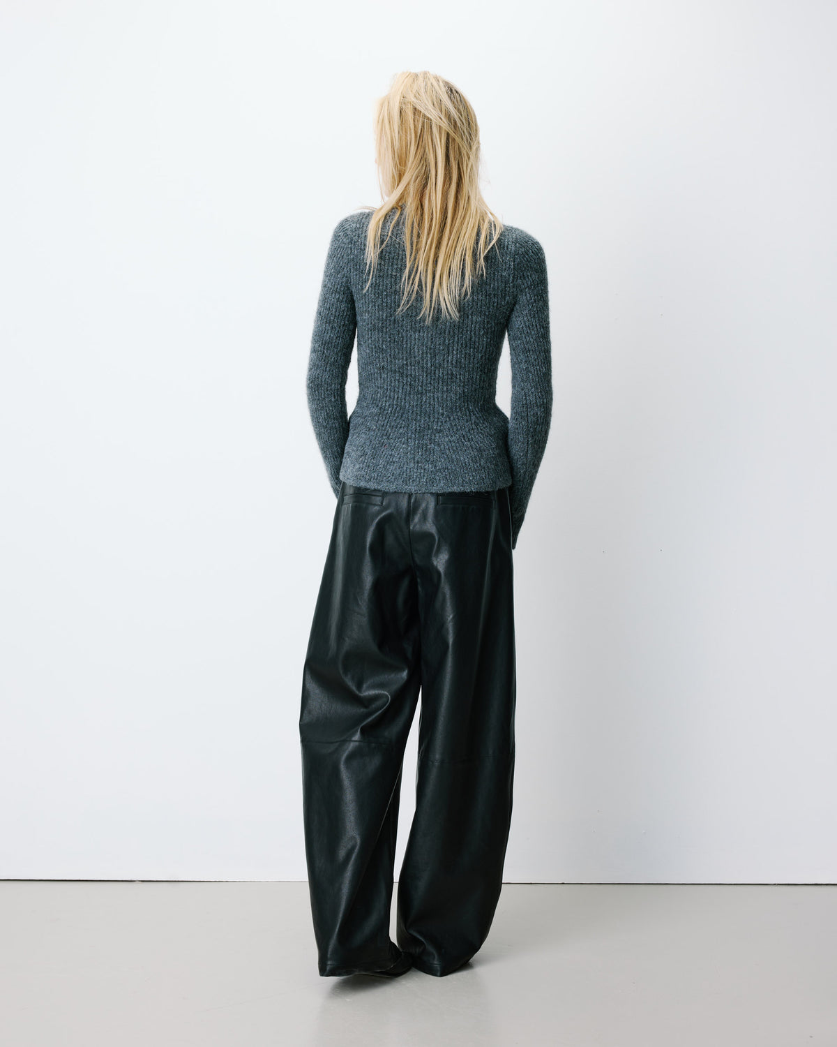 Pull peplum en maille côtelée col cheminée anthracite Alvar