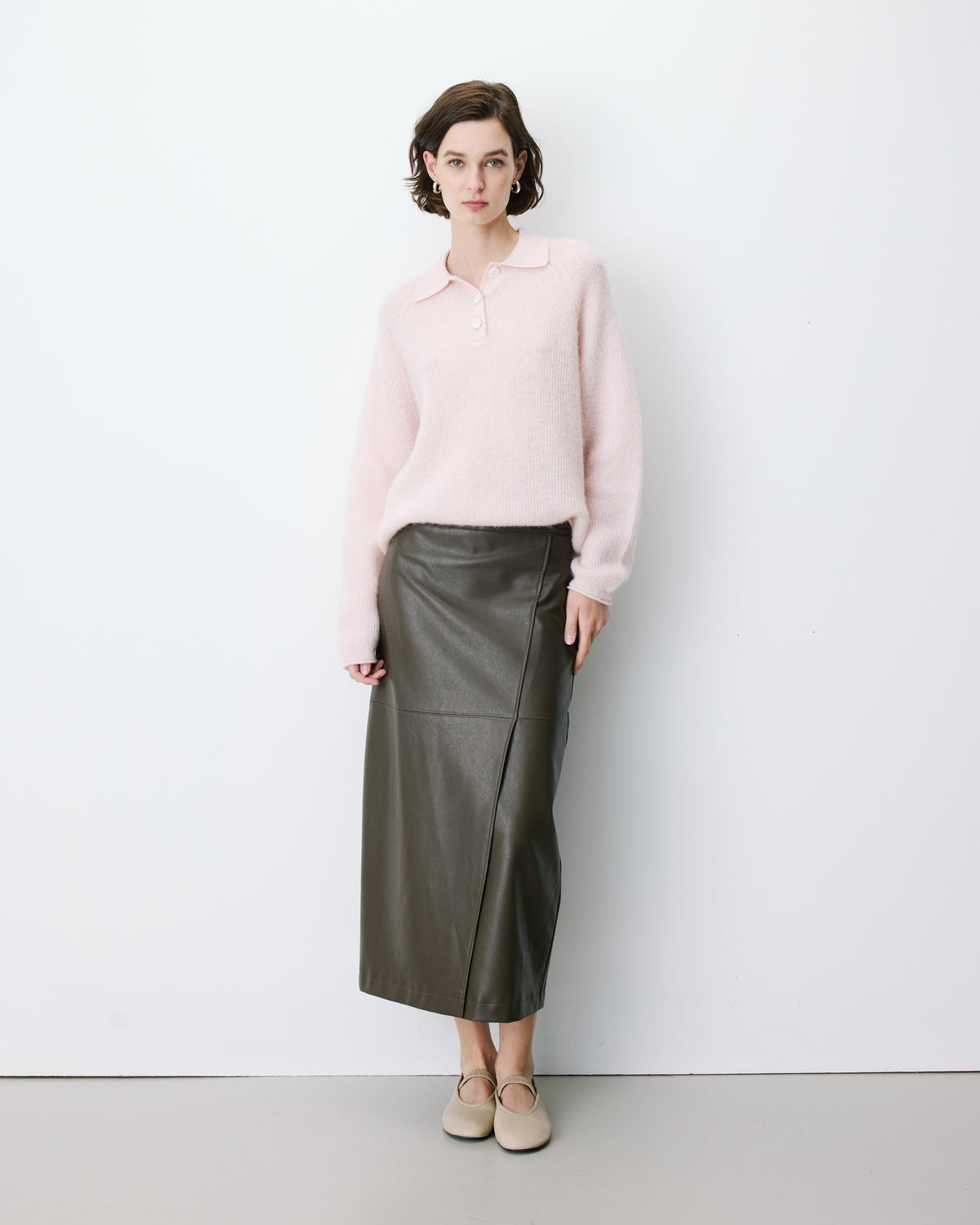 Textured knit polo sweater nude Alevan