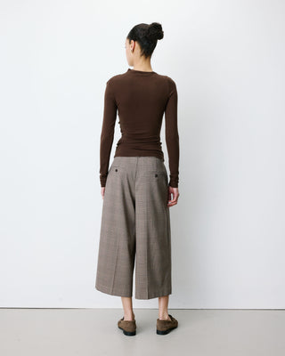 Top drapé asymétrique manches longues chocolat Aurygny