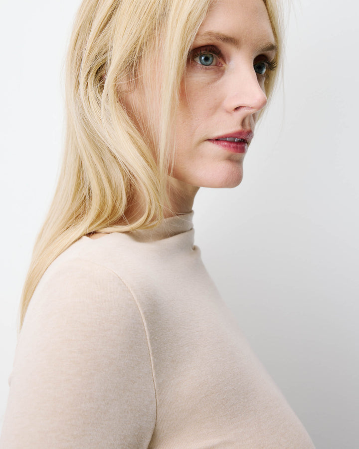 Long-sleeve asymmetric draped top sable Aurygny